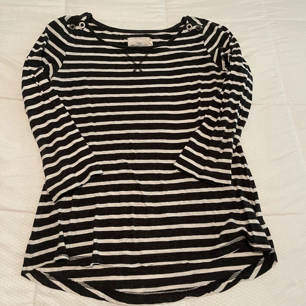 Charcoal and white striped H&M 3/4 length tee